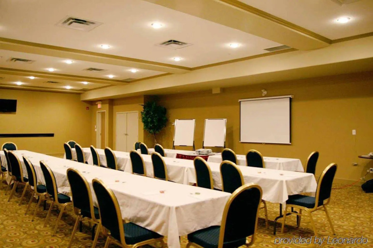 Hampton Inn & Suites by Hilton Edmonton International Airpor photo 21