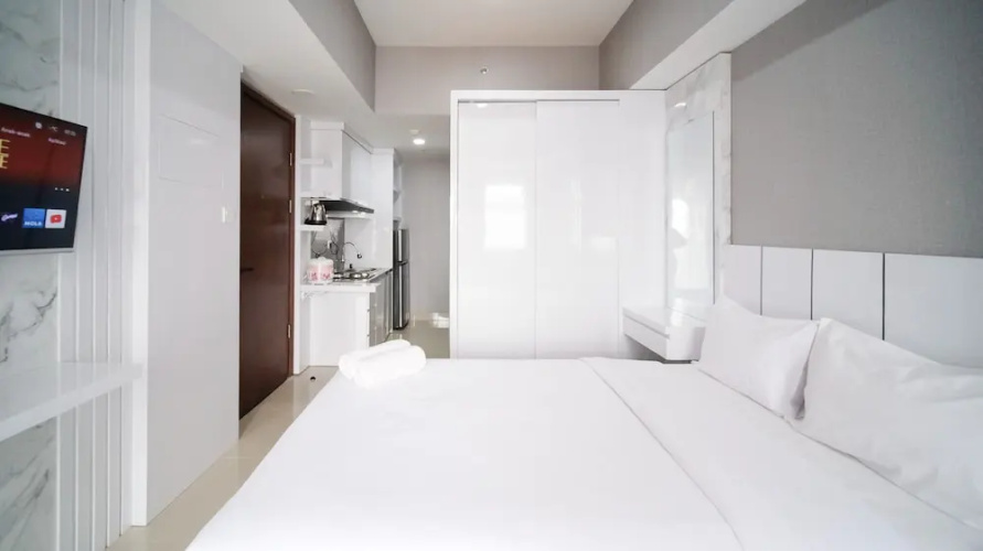 Nice And Comfy Studio Grand Dharmahusada Lagoon Apartment