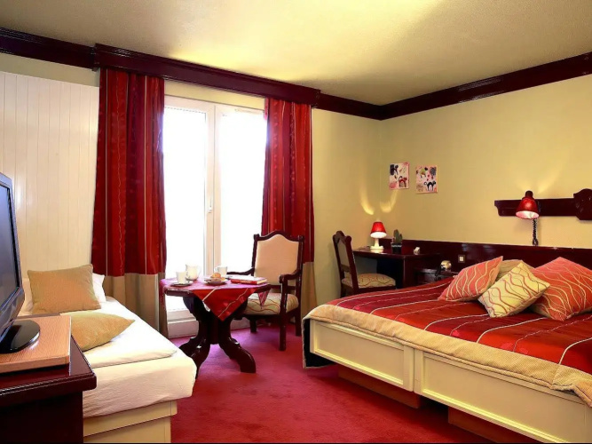 Hôtel les Portes de la Vallée