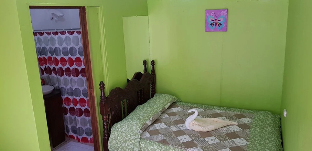 Moras Place B&B - Hostel