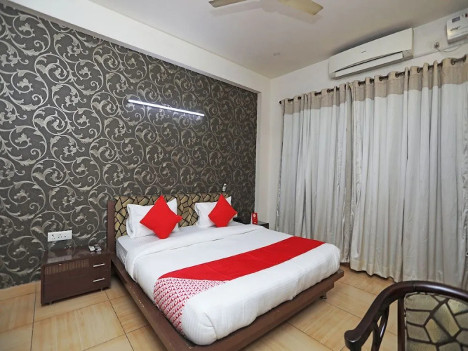 OYO 17257 Stay Inn