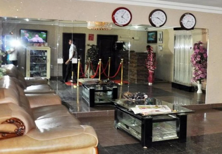 Keviz Hotel