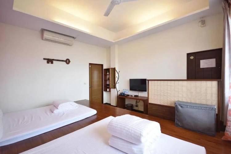Standard Quadruple room