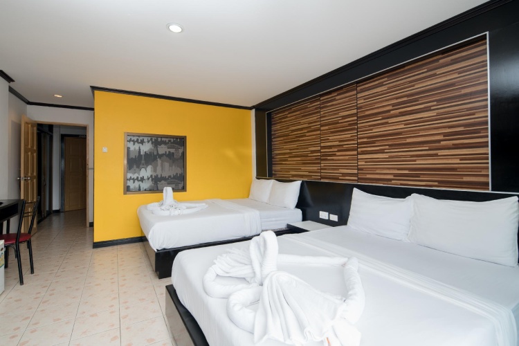 Superior Quadruple room