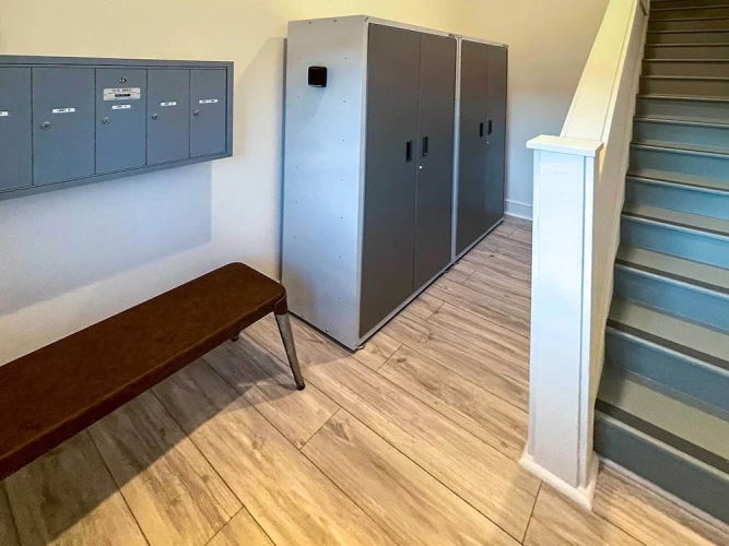 2 Bedrooms Apartment