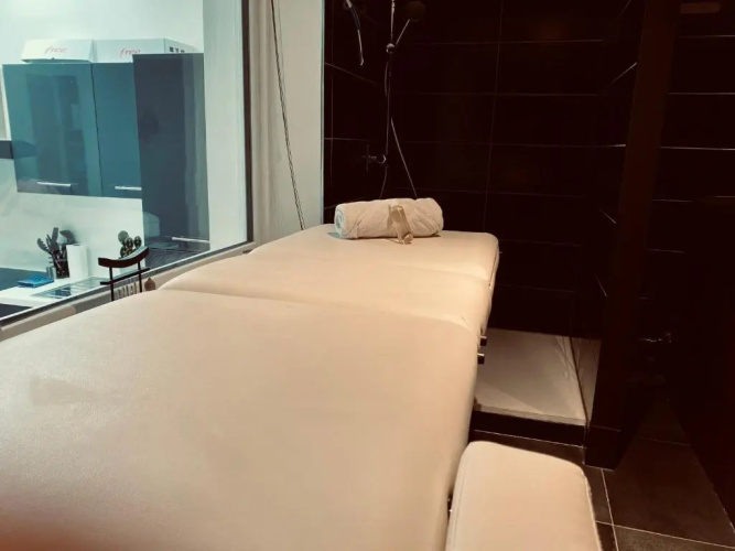 JACUZZI dans appartement T2 centre-ville