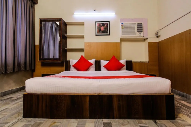 OYO 16169 Sahdev Guest House