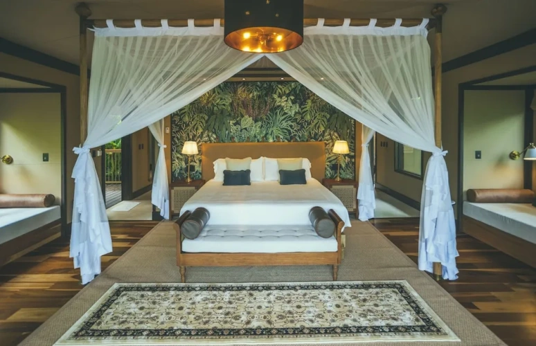 Grand Tent