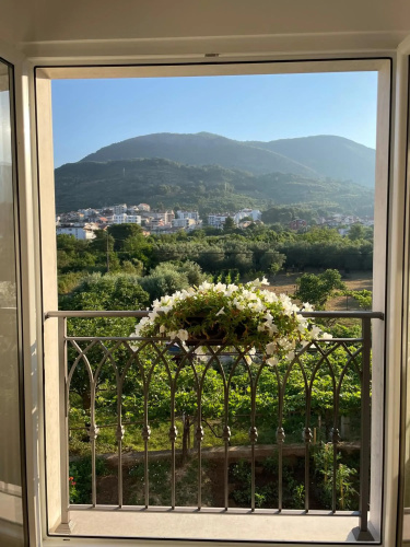 Petivat Gardens