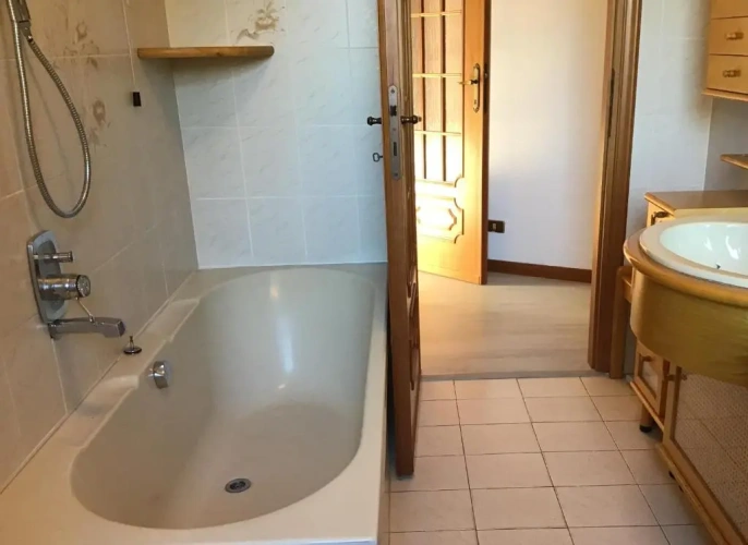 2 Bedrooms Cottage