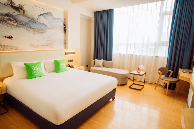 Heroyear Hotel
