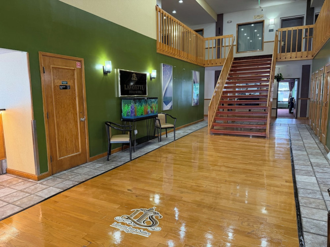 Lafayette Inn & Suites