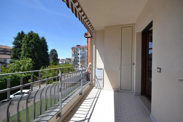Chicco Apartment Small Business