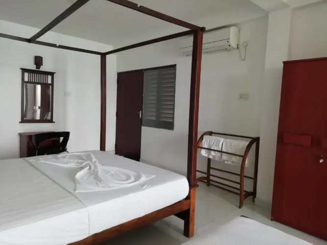 Shanthi Guest & beach villa