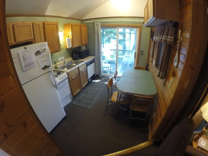 2 Bedrooms Standard room with lake view