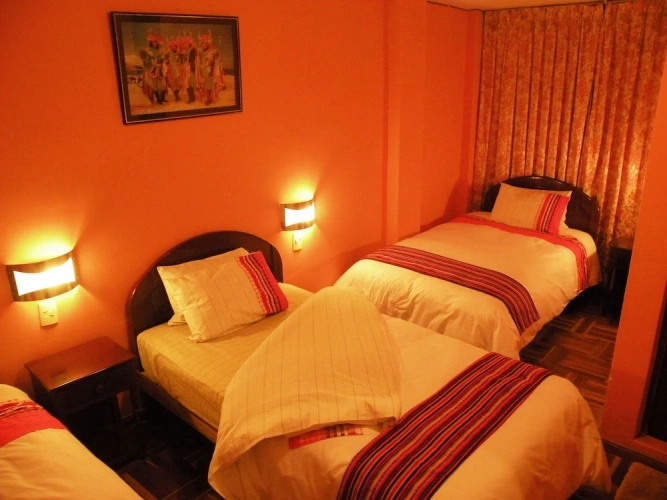 Standard Triple room