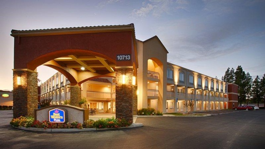 Premium Quadruple room