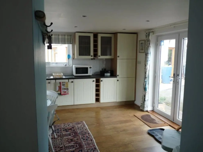 2 Bedrooms Cottage