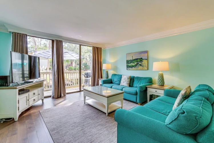 2 Bedrooms Apartment