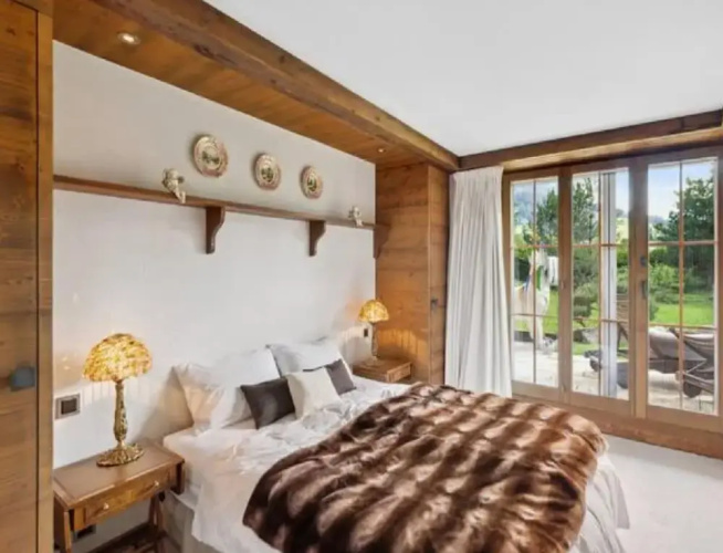 7-bedroom Chalet With Private Pool
