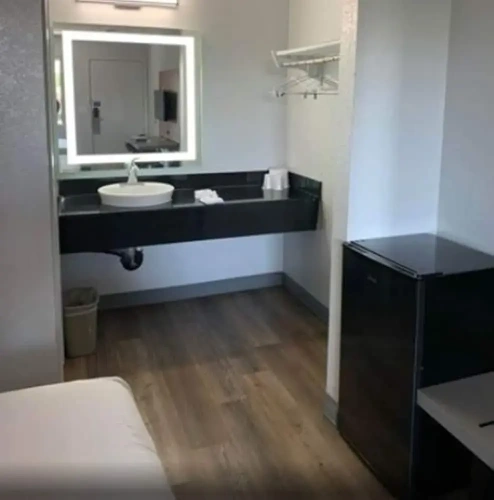 Standard Double Suite