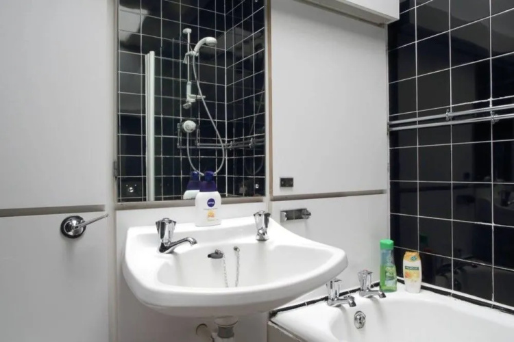 1 Bedroom Apartment In Edinburgh