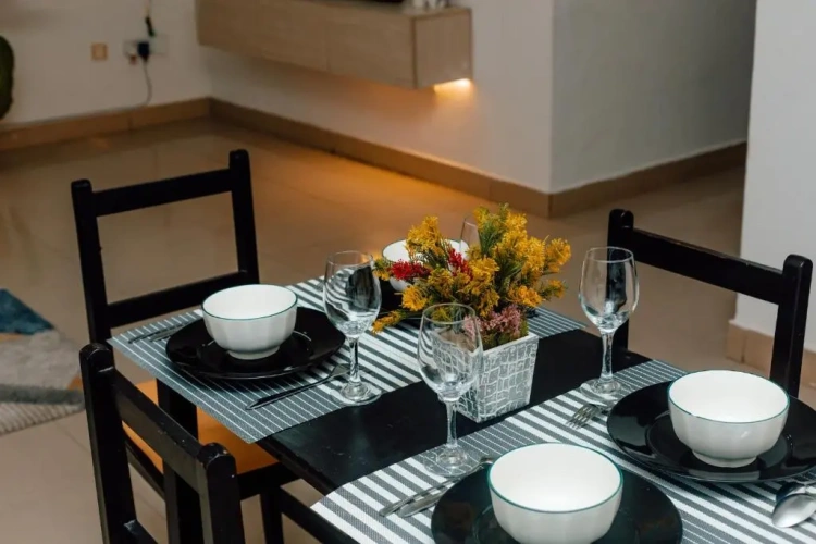 2 Bedrooms Apartment