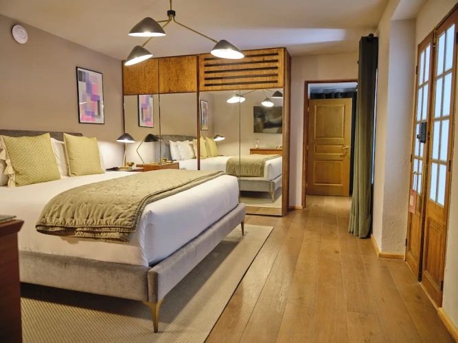 Luxury Suite