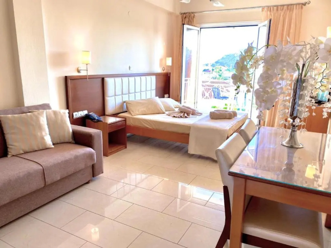 Sotiris Apartments