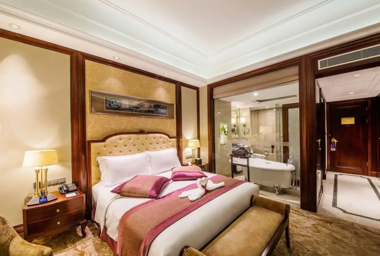 Executive Double room with lake view