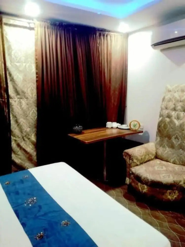Royal suites Hotel