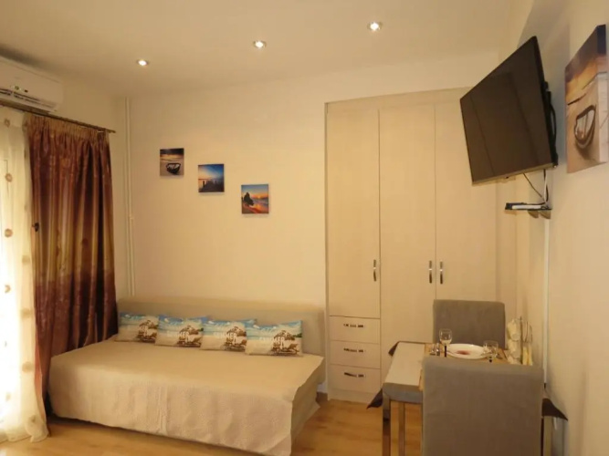 Nice studio next to the sea