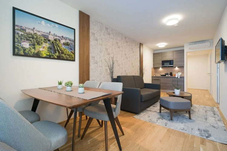 1 Bedroom Deluxe Double Apartment