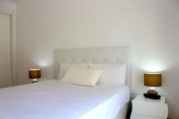 Damaia Apartment