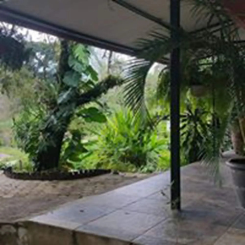 Los Susurros Casa