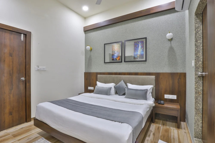 Hotel SR Regency