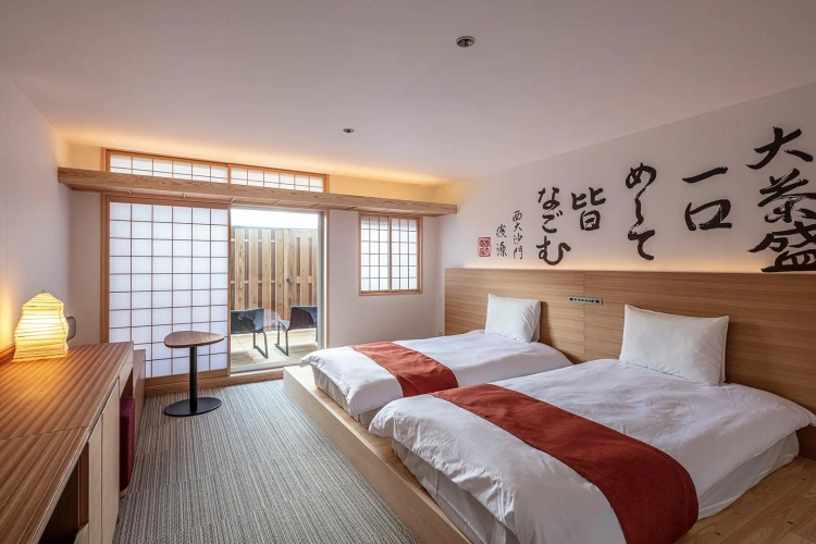 Standard Twin room
