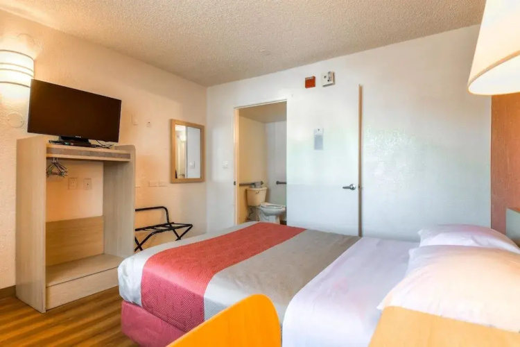 Motel 6 Los Angeles - Norwalk