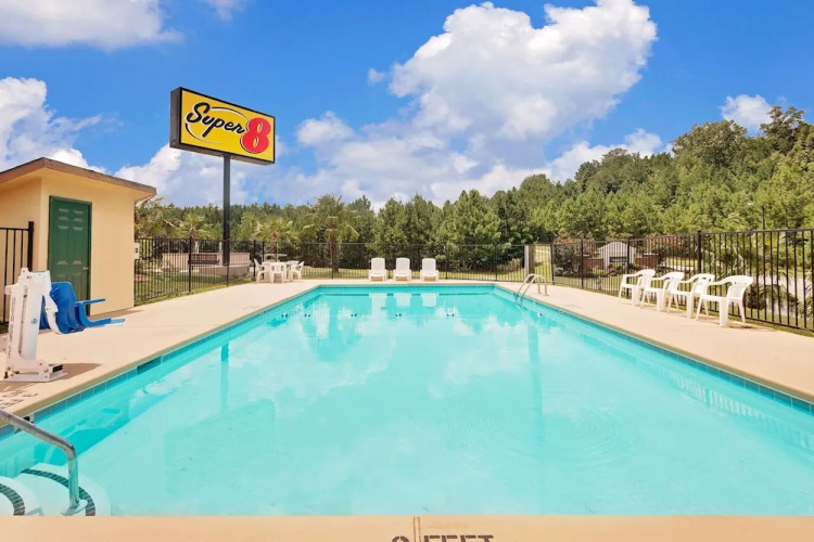 Ramada Cartersville