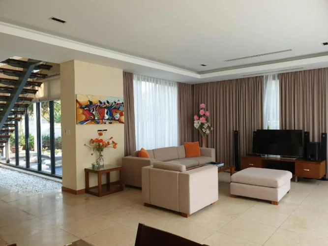 3 Bedrooms Villa