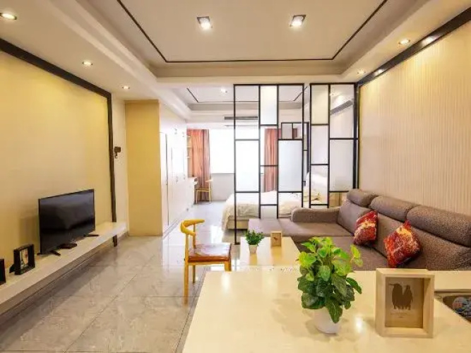 Yueyang 2599 Hotel Apartment