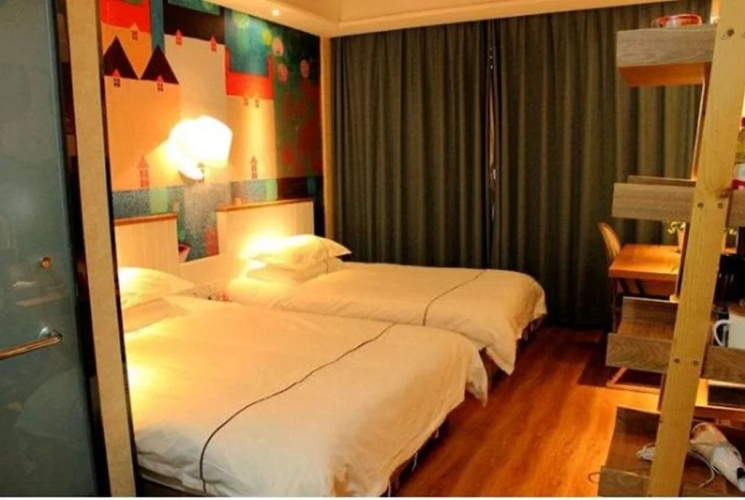 Qingtao Hotel
