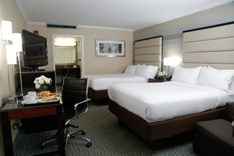 Holiday Inn Plainview-Long Island by IHG