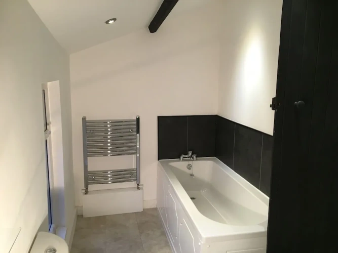 3 Bedrooms Cottage