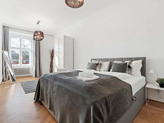 MICE&MEN Serviced Apartment City Center