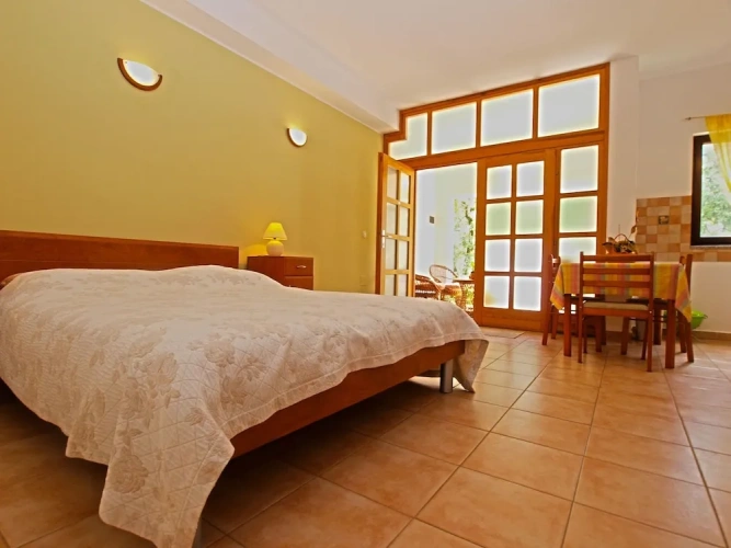 1 Bedroom Studio