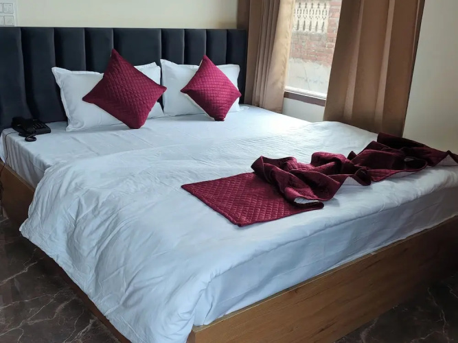 Hotel RB Inn