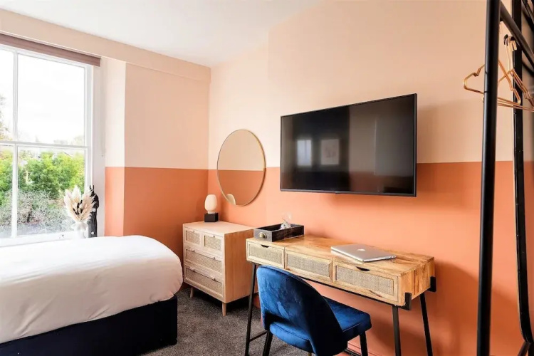 Your Apartment Clifton House