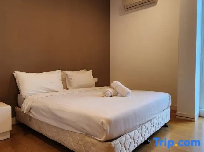 2 Bedrooms Deluxe Apartment