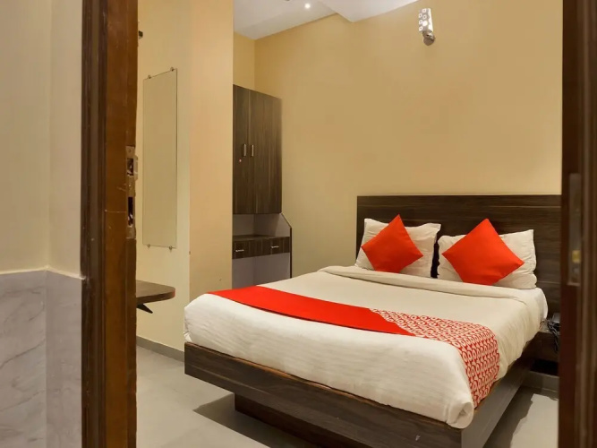 Hotel Terminus Square by OYO